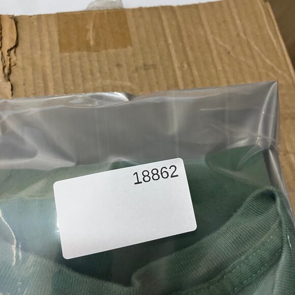 Changes T-Shirt Mens Size XL Green Graphic Paw Print Single Stitch - Picture 10 of 10